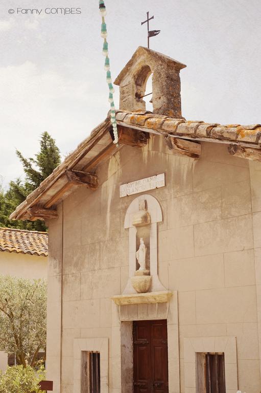 Domaine De Blanche Fleur Hotell Châteauneuf-de-Gadagne Exteriör bild