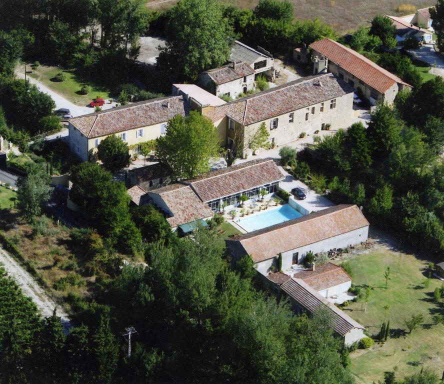 Domaine De Blanche Fleur Hotell Châteauneuf-de-Gadagne Exteriör bild
