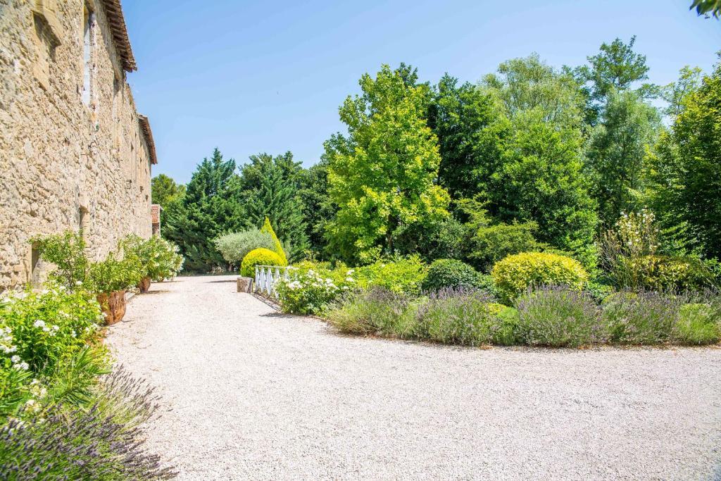 Domaine De Blanche Fleur Hotell Châteauneuf-de-Gadagne Exteriör bild